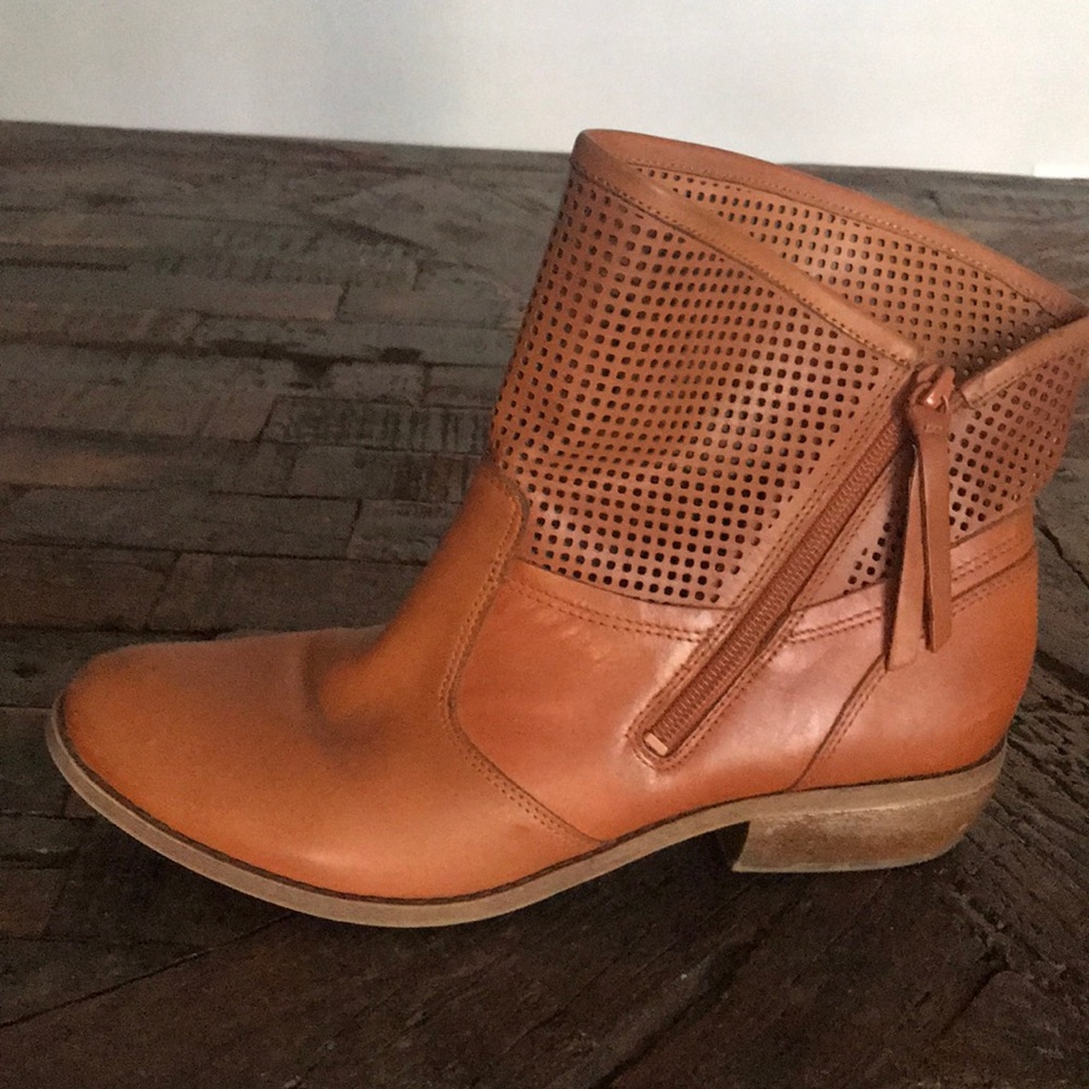 Fergie Mantra leather bootie